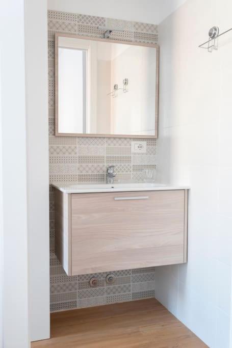 Modern House Dergano A 150 Metri Metro Milan
